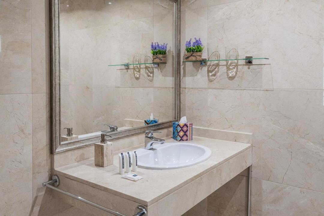 Luxury And Cozy- 2 Bedrooms 2 Bathrooms -Mintystay- Herradores Madrid Exterior foto